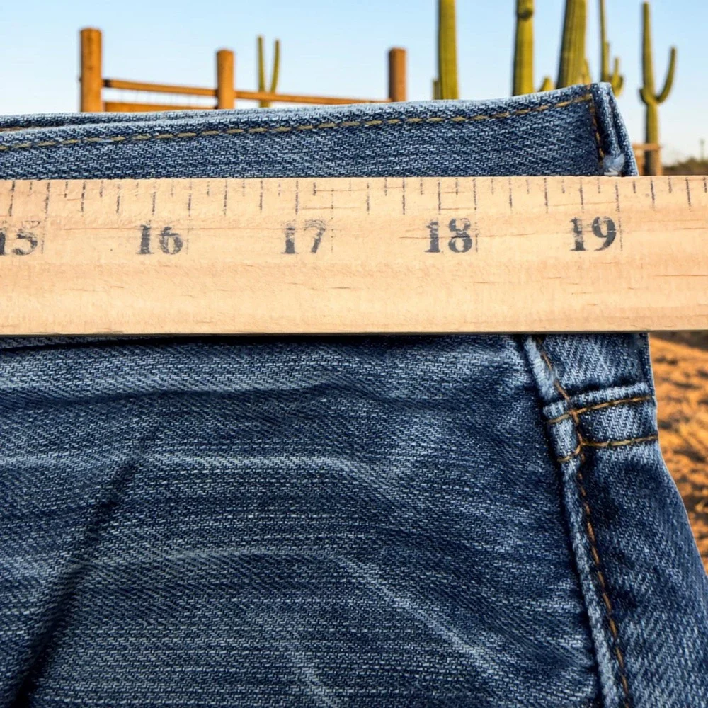 Levis 559 Relaxed Straight Jeans 36x34 Mens Faded Blue Baggy 100% Cotton Denim
